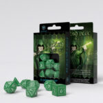 q-workshop-elvish-green-white-dice-set-7-884e183fcd43d270673a684942a4e6c2